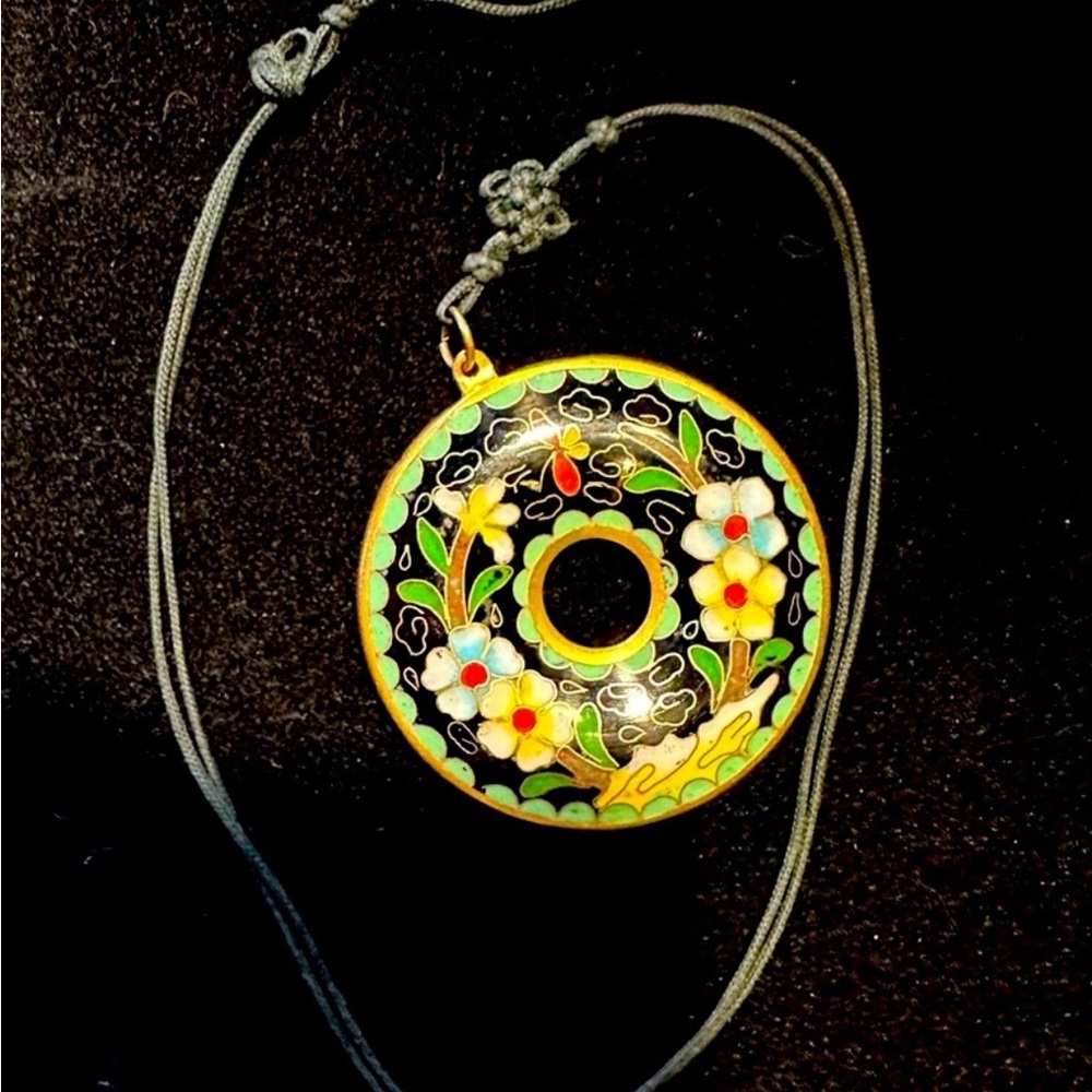 Vintage Cloisonné Pendant Necklace